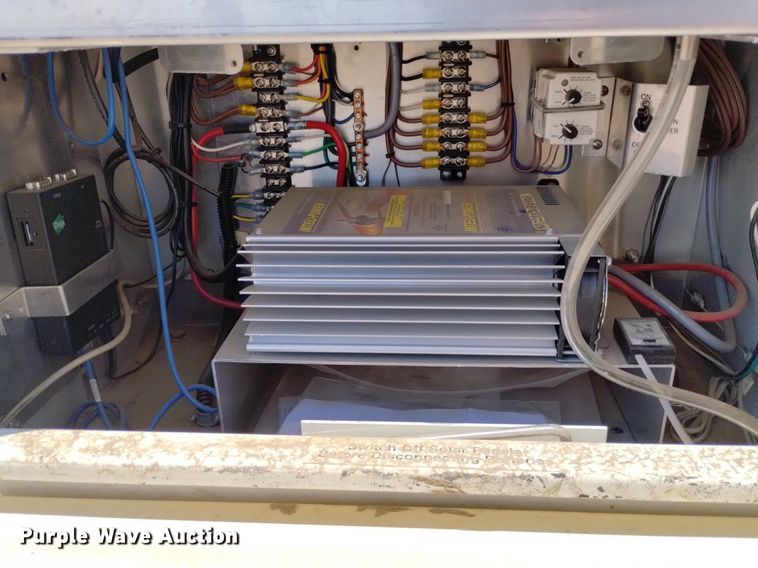 image for item DP3274 (6) 2007 American Signal message board trailers