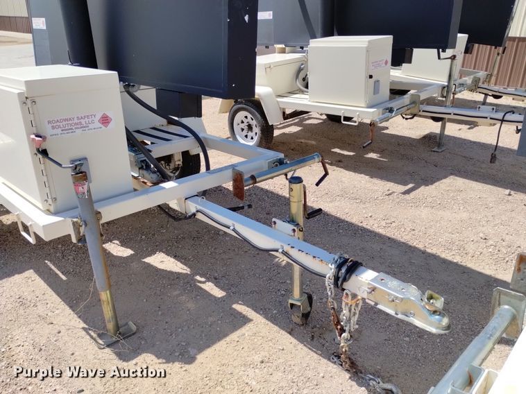 image for item DP3274 (6) 2007 American Signal message board trailers