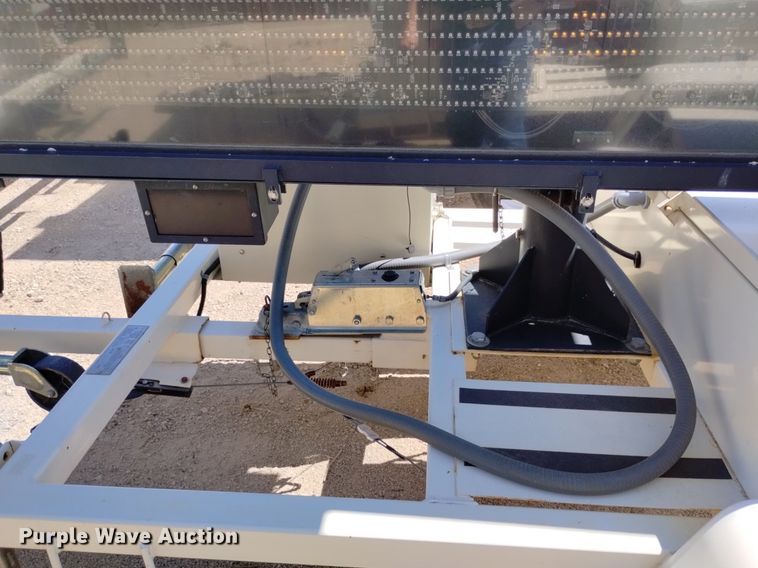 image for item DP3274 (6) 2007 American Signal message board trailers