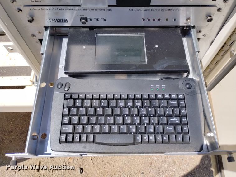 image for item DP3274 (6) 2007 American Signal message board trailers