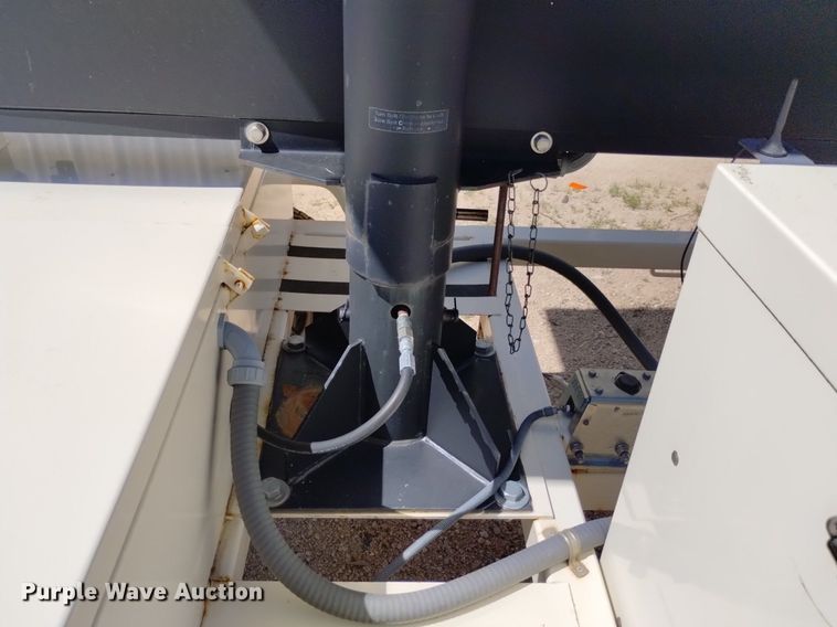 image for item DP3274 (6) 2007 American Signal message board trailers