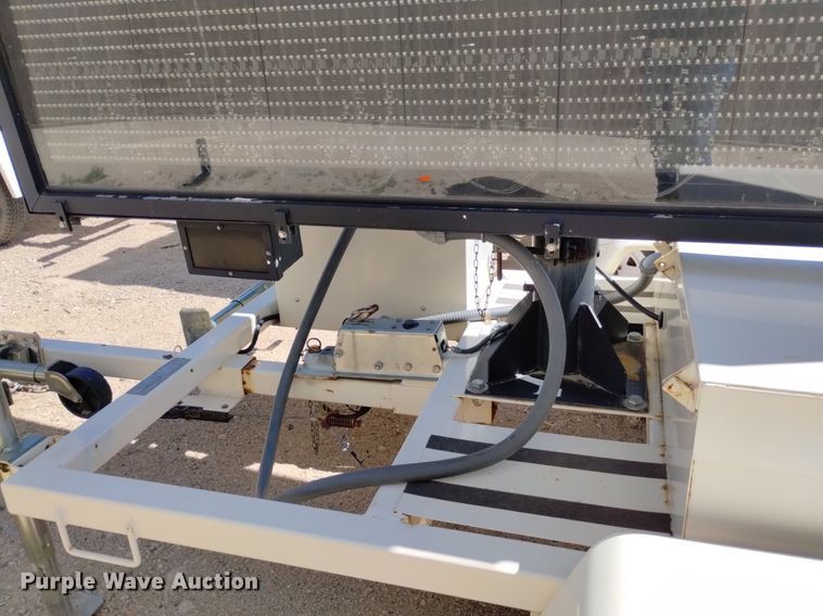 image for item DP3274 (6) 2007 American Signal message board trailers