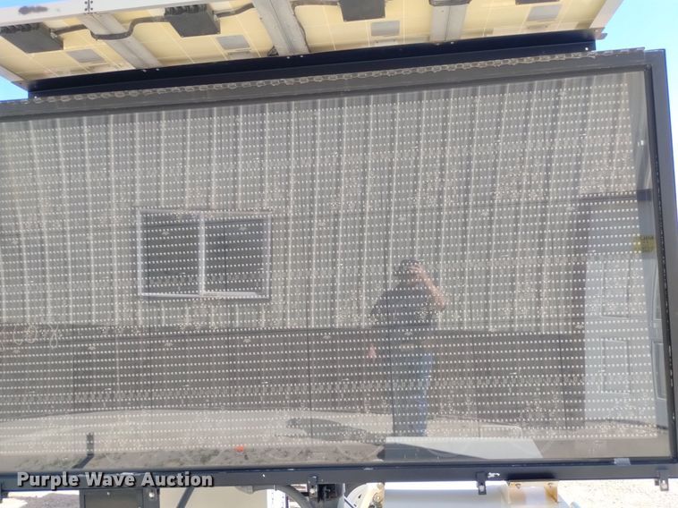 image for item DP3274 (6) 2007 American Signal message board trailers