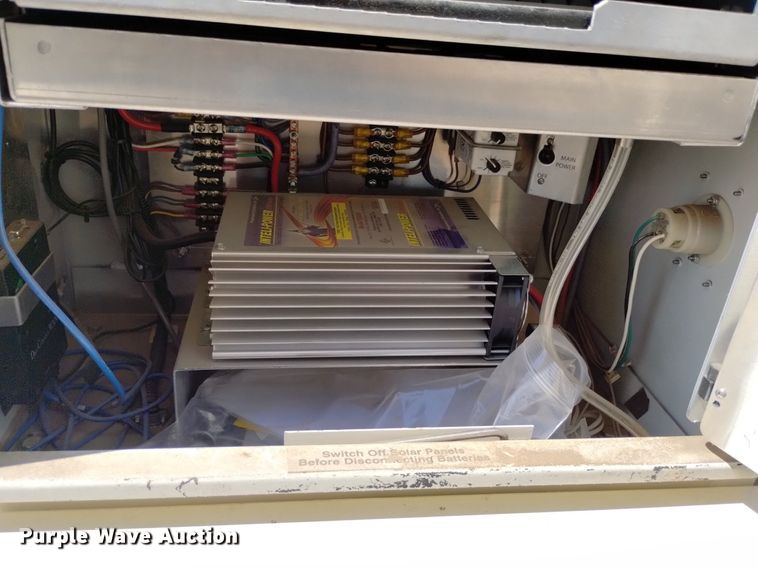 image for item DP3274 (6) 2007 American Signal message board trailers