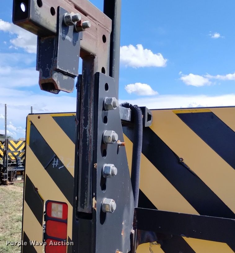 image for item DP3275 2005 Energy Absorption Systems Safe-Stop  crash attenuator