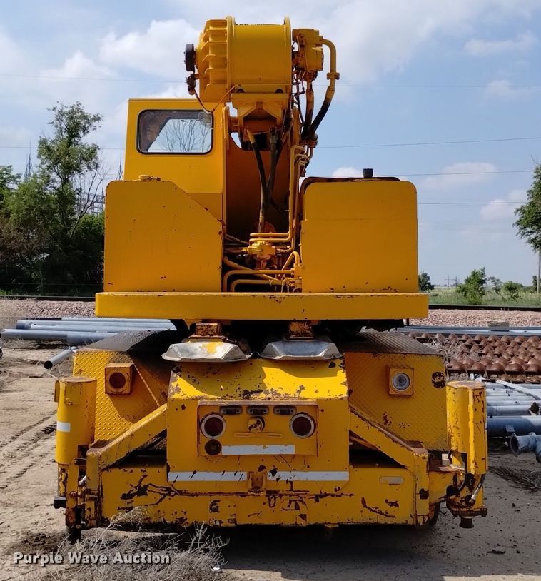 image for item DP3295 Galion 150T  crane