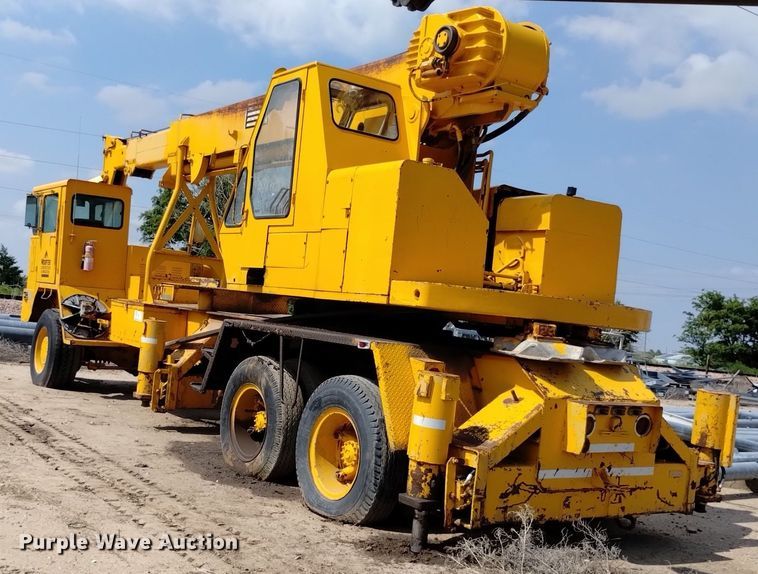 image for item DP3295 Galion 150T  crane