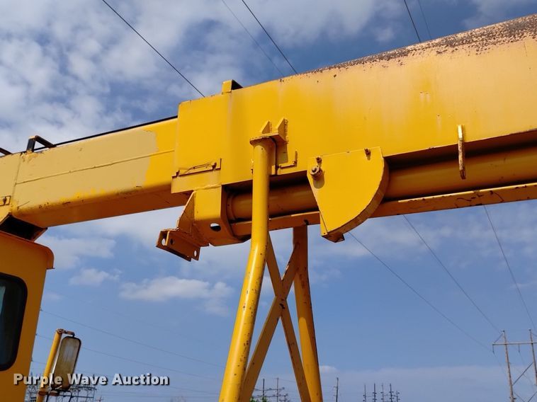 image for item DP3295 Galion 150T  crane