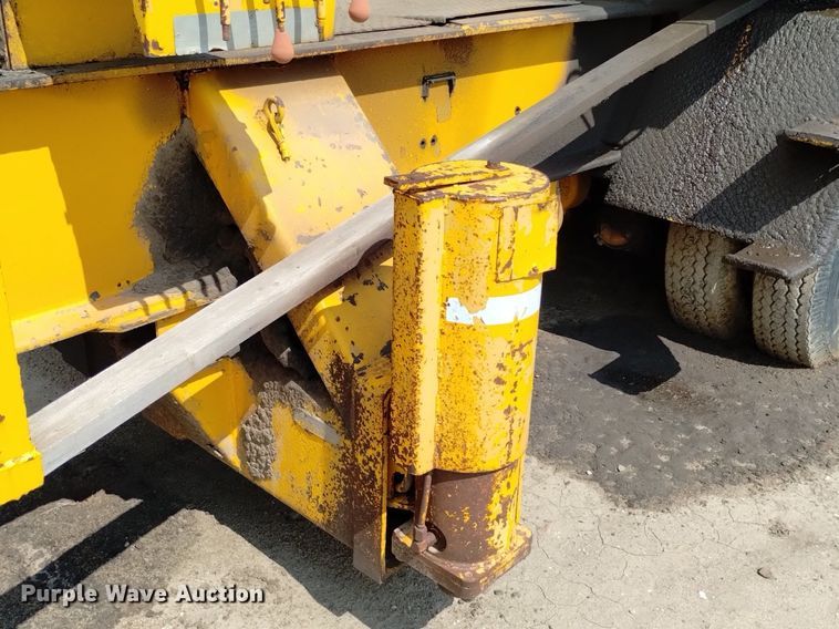 image for item DP3295 Galion 150T  crane