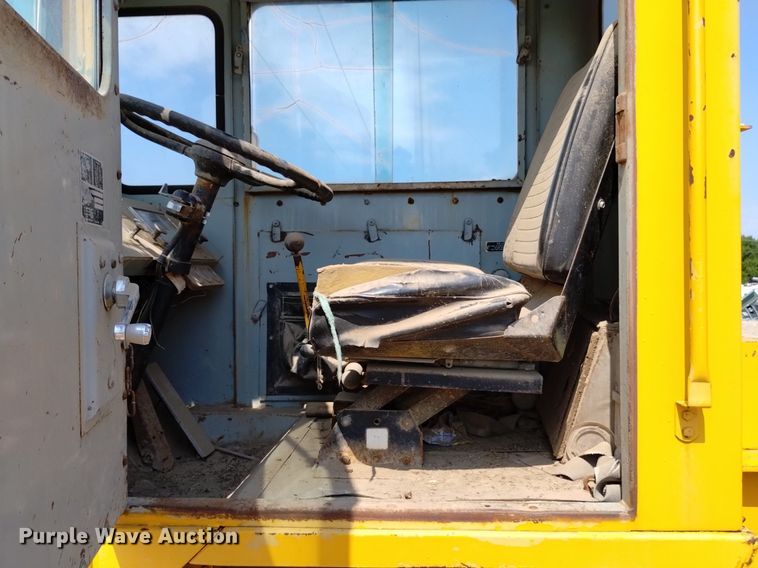 image for item DP3295 Galion 150T  crane