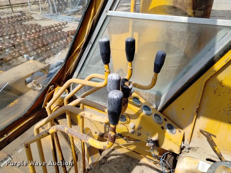 image for item DP3295 Galion 150T  crane