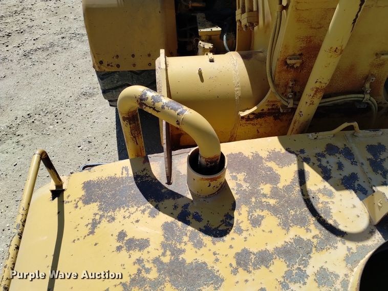 image for item DP3314 1981 Caterpillar 631D  water wagon