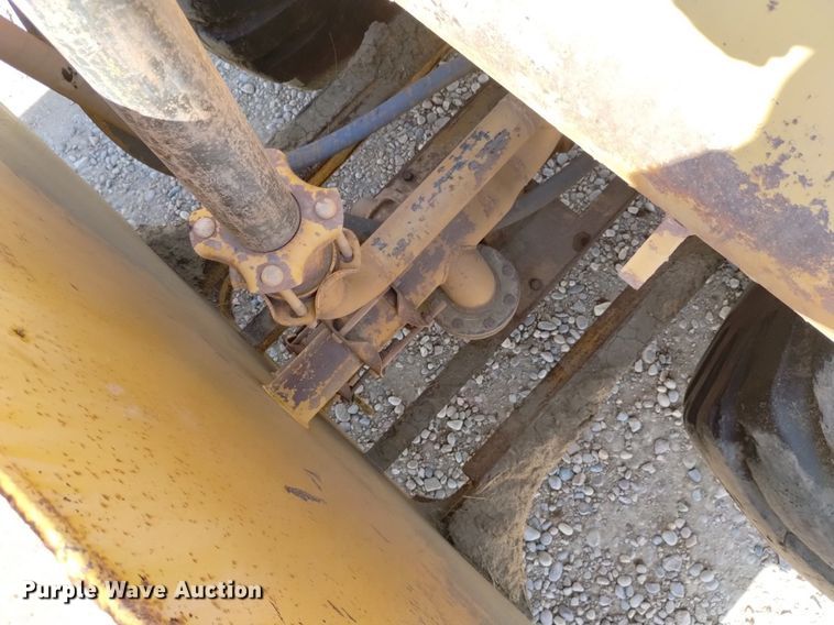 image for item DP3314 1981 Caterpillar 631D  water wagon