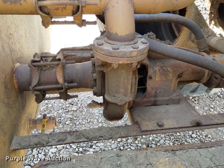 image for item DP3314 1981 Caterpillar 631D  water wagon