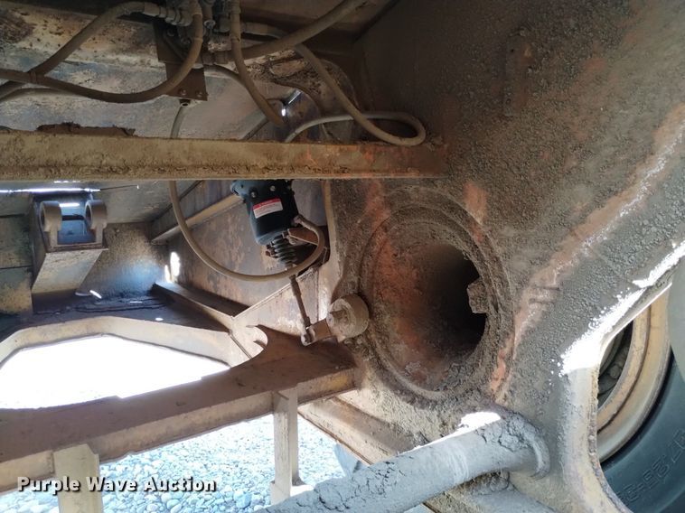 image for item DP3314 1981 Caterpillar 631D  water wagon