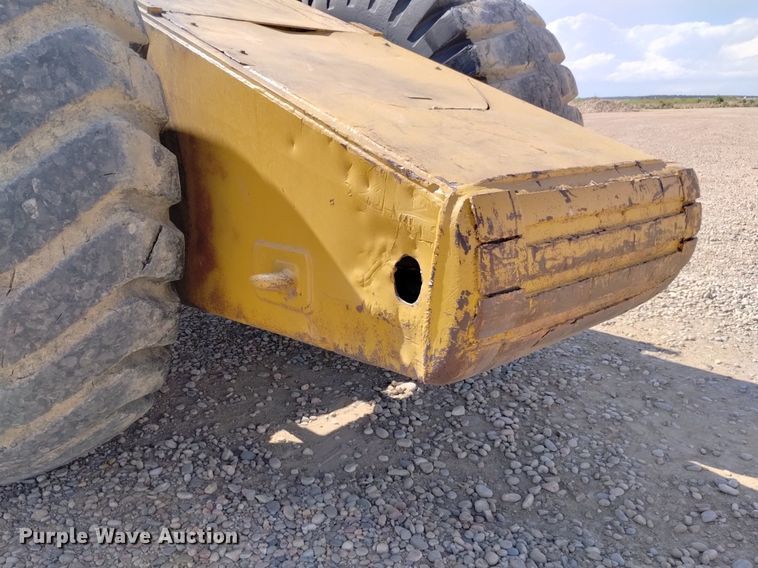 image for item DP3314 1981 Caterpillar 631D  water wagon