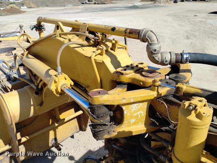 image for item DP3314 1981 Caterpillar 631D  water wagon