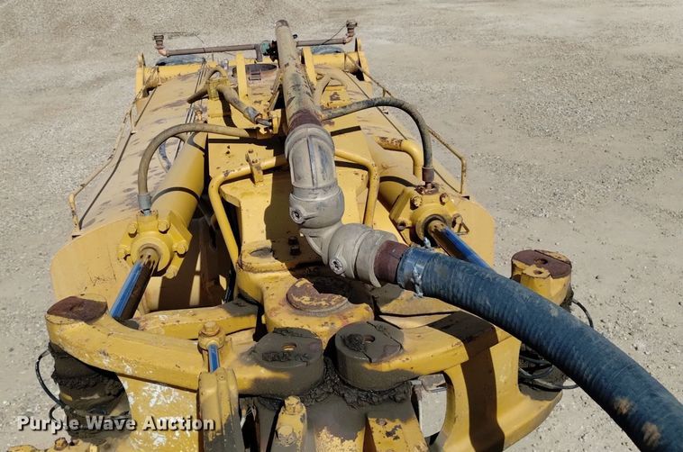 image for item DP3314 1981 Caterpillar 631D  water wagon