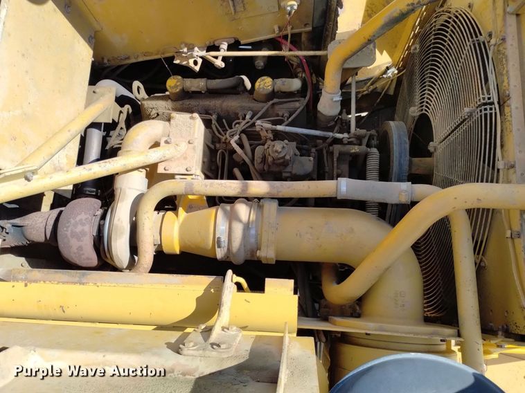 image for item DP3314 1981 Caterpillar 631D  water wagon