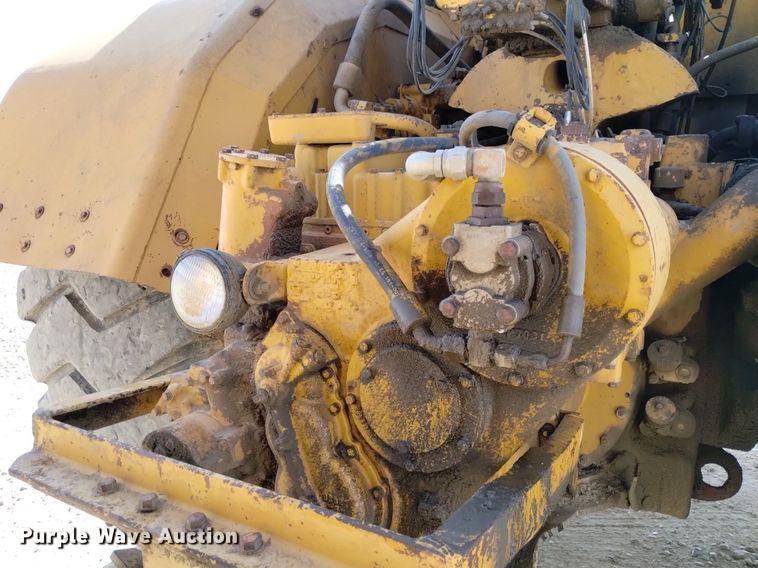 image for item DP3314 1981 Caterpillar 631D  water wagon