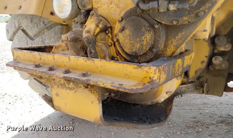 image for item DP3314 1981 Caterpillar 631D  water wagon