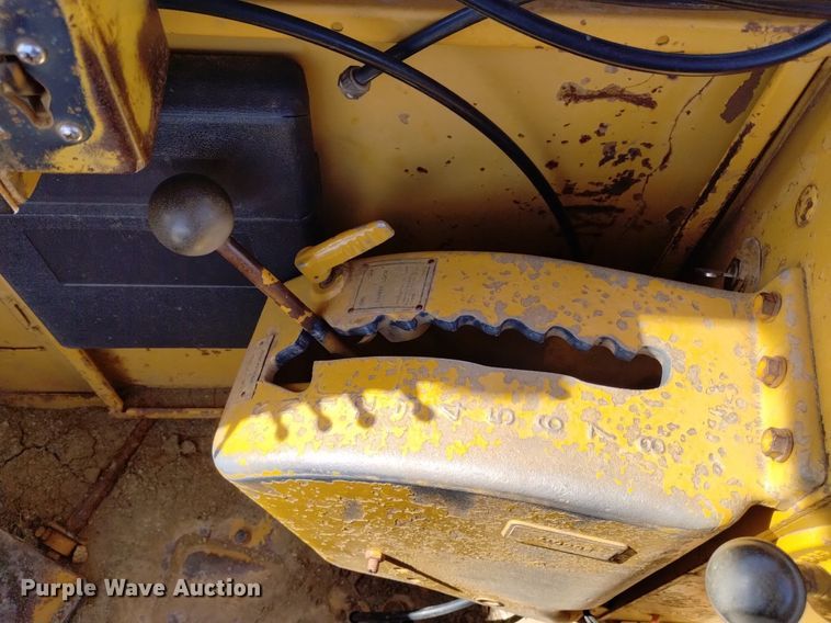 image for item DP3314 1981 Caterpillar 631D  water wagon