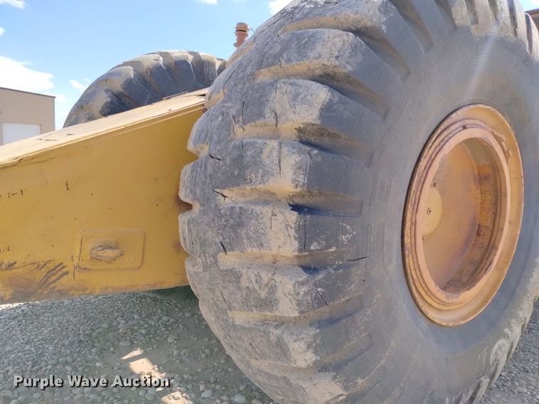 image for item DP3314 1981 Caterpillar 631D  water wagon