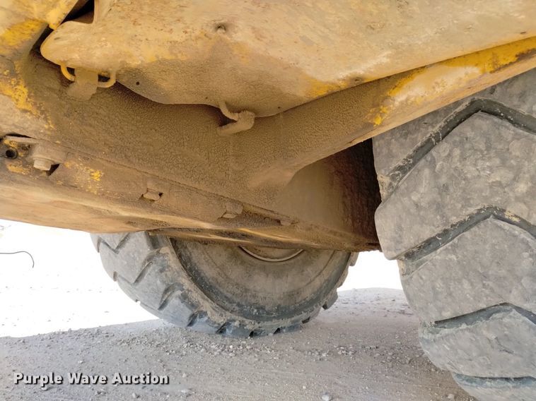 image for item DP3314 1981 Caterpillar 631D  water wagon