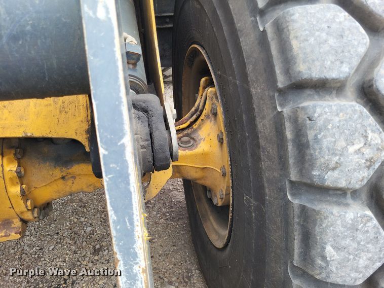 image for item DP5179 2012 John Deere 444K  wheel loader