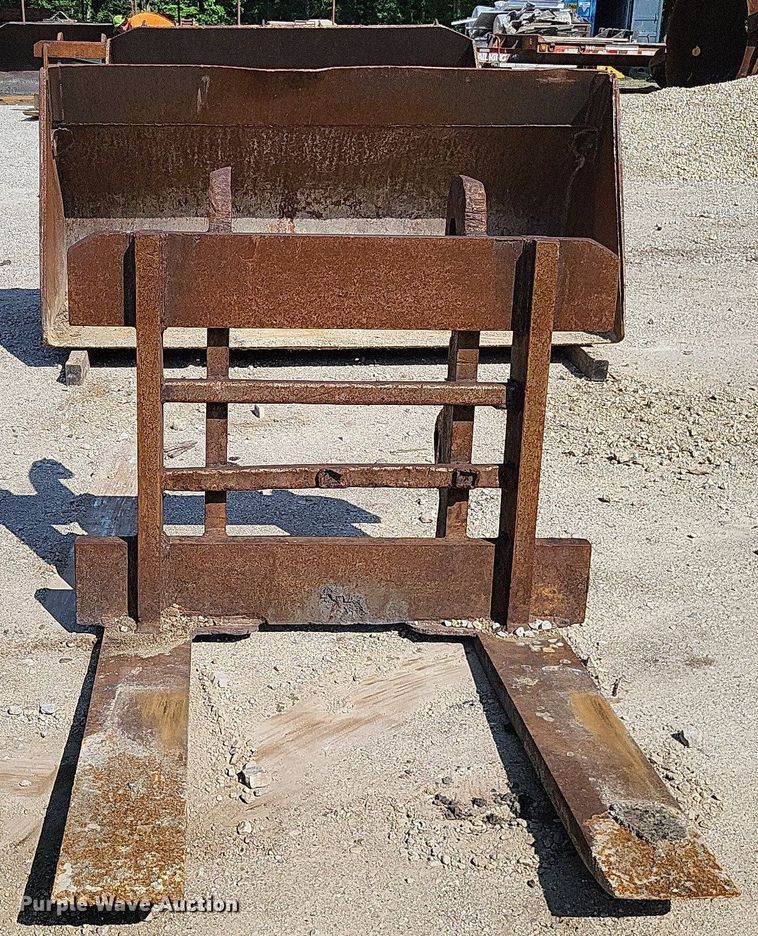 image for item DP5180 (3) wheel loader attachments