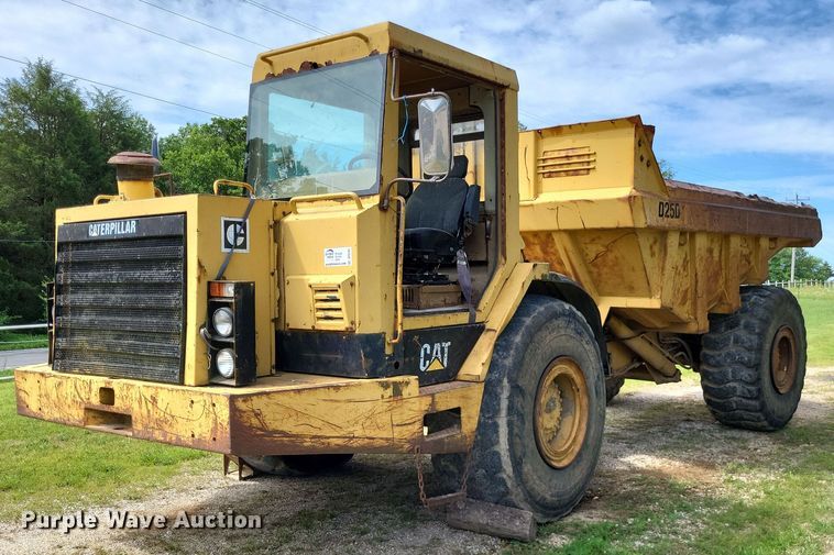 image for item DP5181 1990 Caterpillar D25D  haul truck