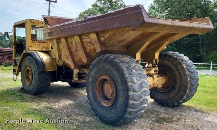 image for item DP5181 1990 Caterpillar D25D  haul truck