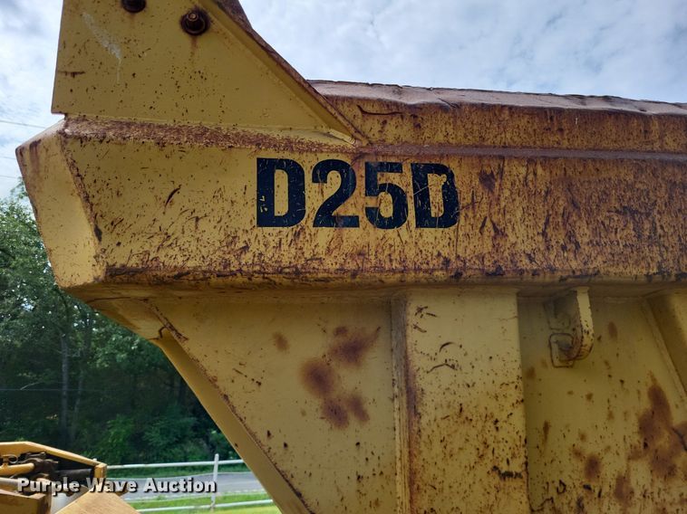 image for item DP5181 1990 Caterpillar D25D  haul truck