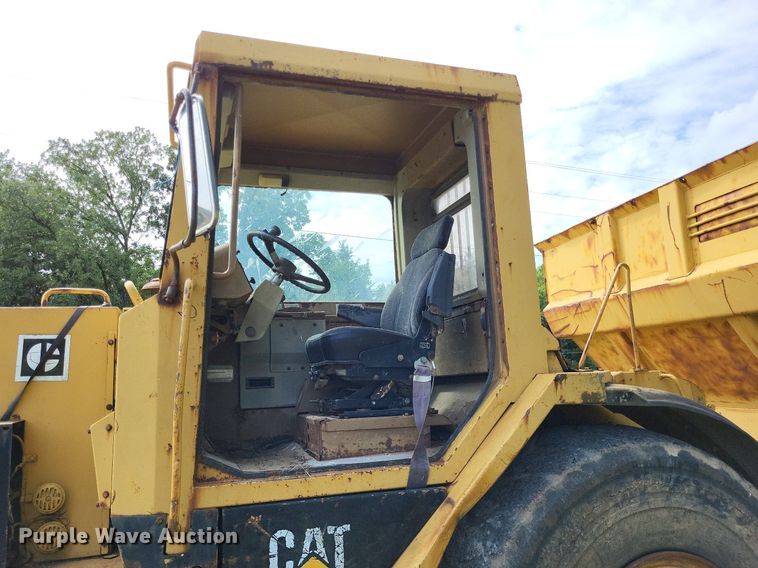 image for item DP5181 1990 Caterpillar D25D  haul truck
