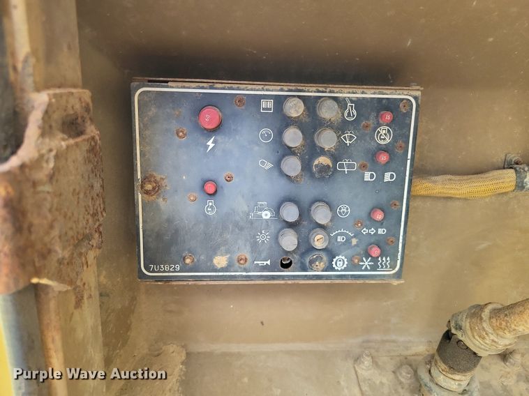 image for item DP5181 1990 Caterpillar D25D  haul truck