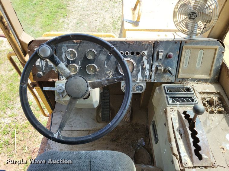 image for item DP5181 1990 Caterpillar D25D  haul truck