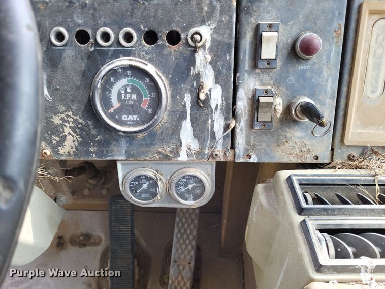 image for item DP5181 1990 Caterpillar D25D  haul truck