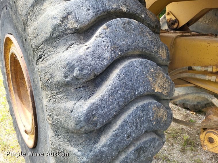 image for item DP5181 1990 Caterpillar D25D  haul truck