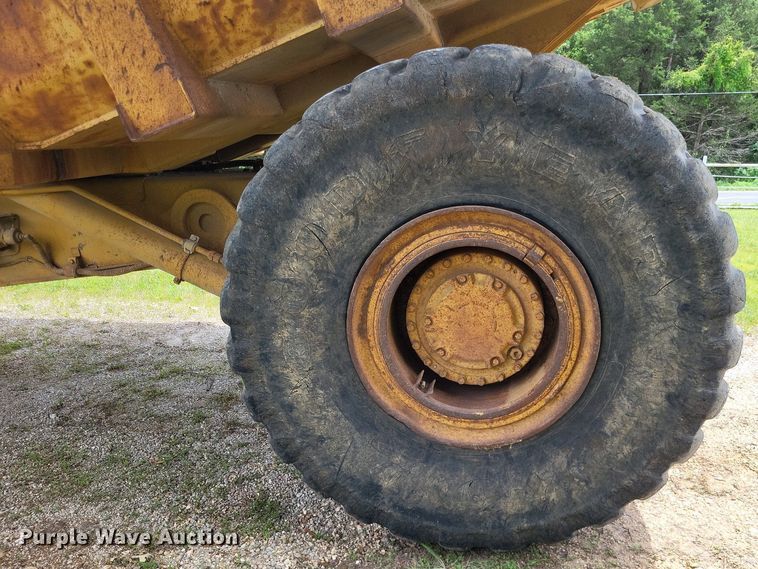 image for item DP5181 1990 Caterpillar D25D  haul truck