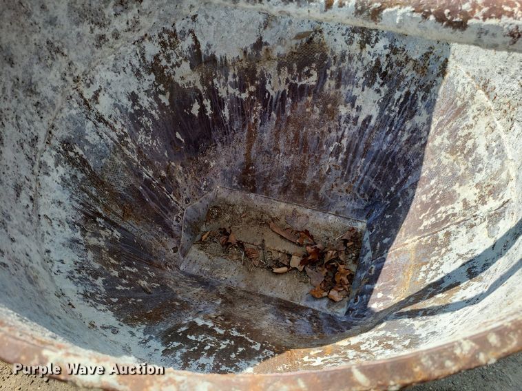 image for item DP5182 (3) concrete buckets