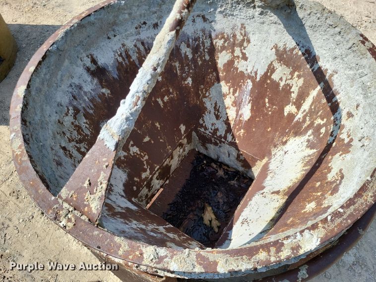 image for item DP5182 (3) concrete buckets