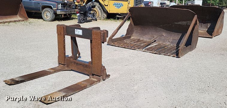 image for item DP5184 (3) wheel loader attachments