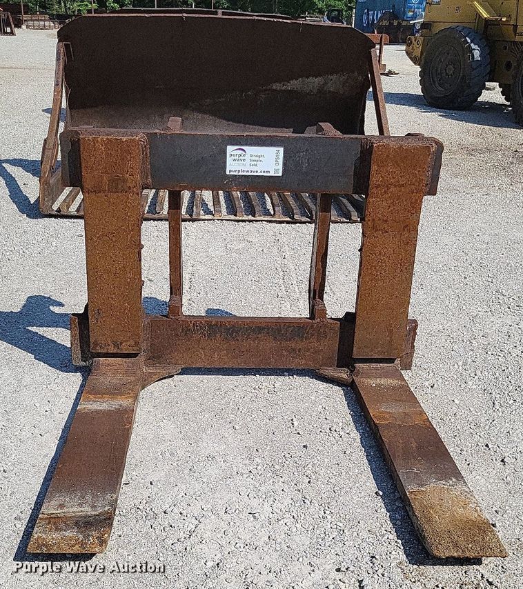 image for item DP5184 (3) wheel loader attachments