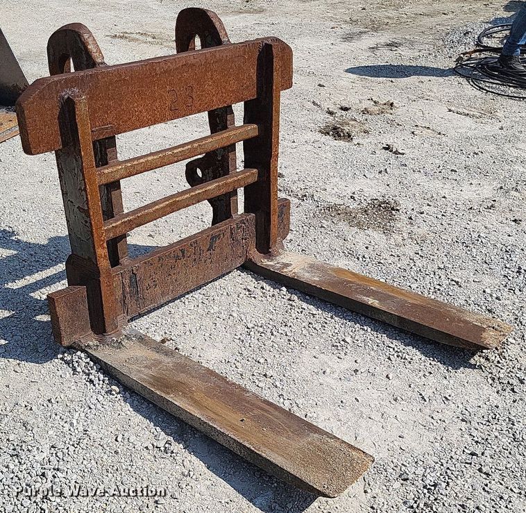 image for item DP5185 (2) wheel loader attachments