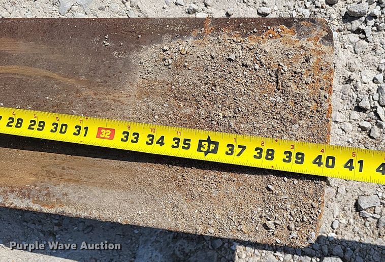 image for item DP5185 (2) wheel loader attachments