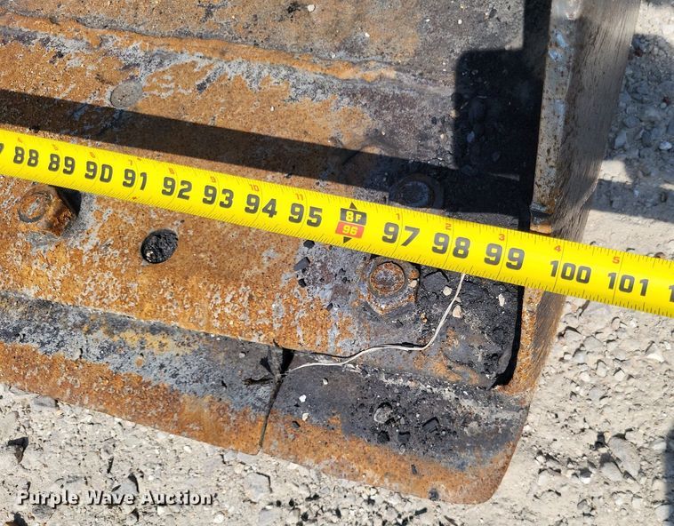 image for item DP5185 (2) wheel loader attachments