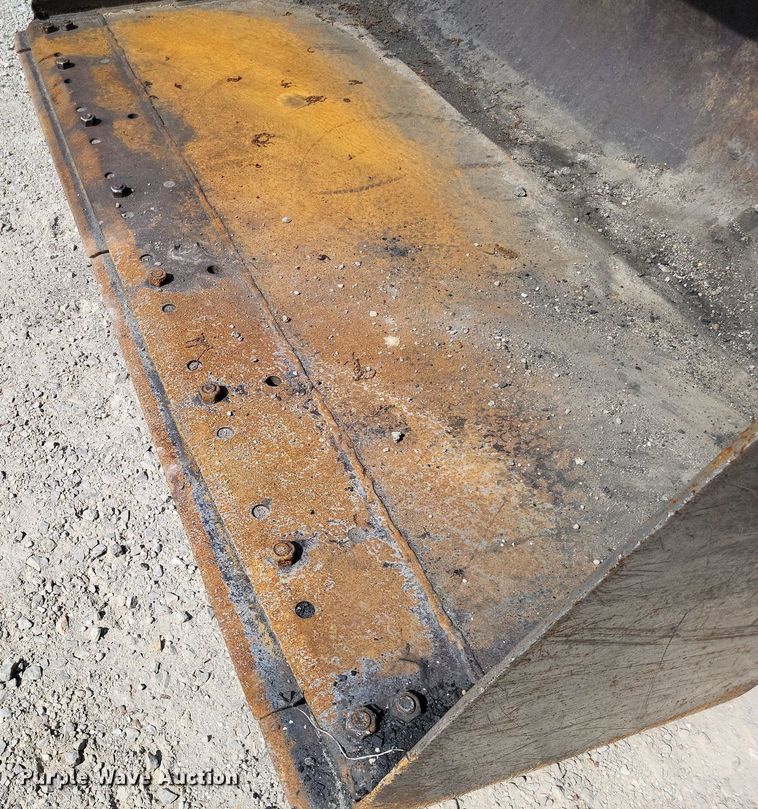 image for item DP5185 (2) wheel loader attachments