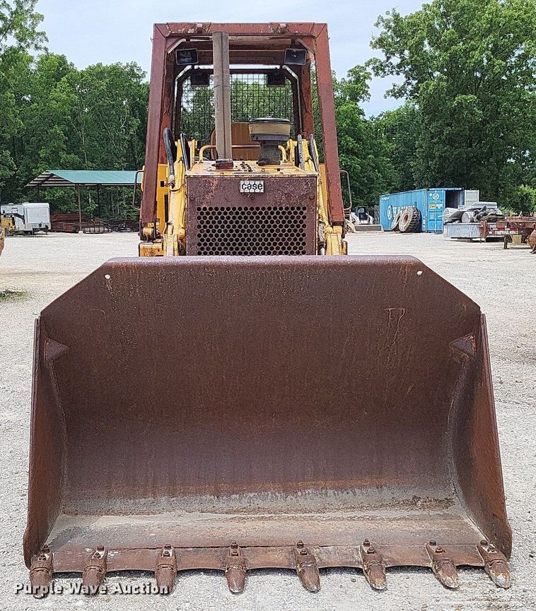 image for item DP5186 1987 Case 1155E  high lift track loader