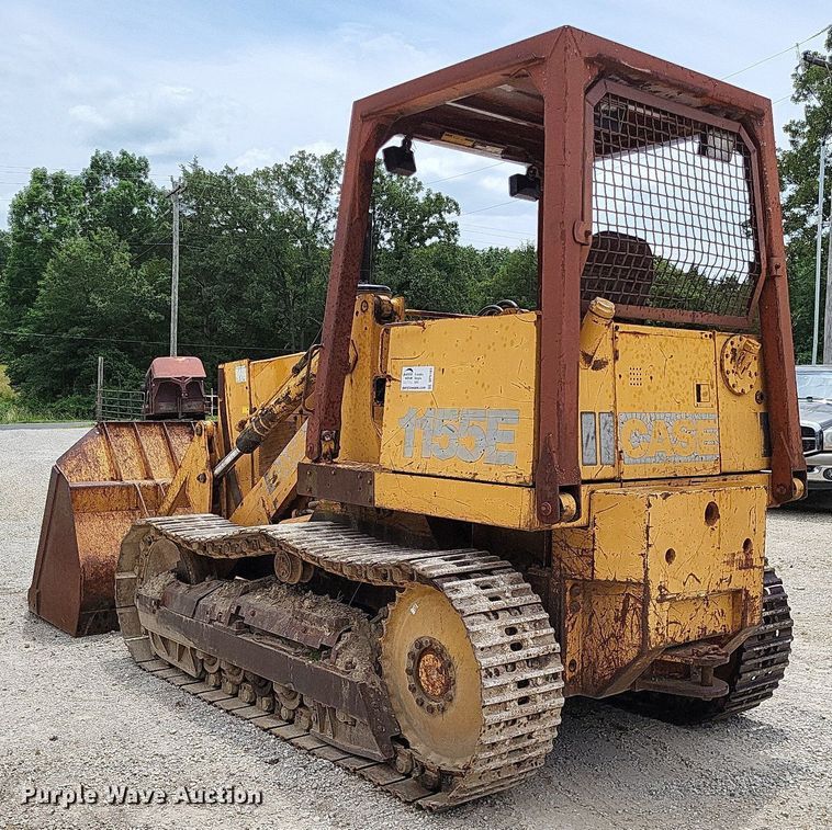 image for item DP5186 1987 Case 1155E  high lift track loader