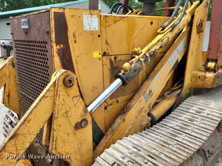 image for item DP5186 1987 Case 1155E  high lift track loader